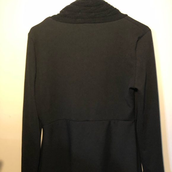 Black cardigan with buckle - Picture 2 of 3